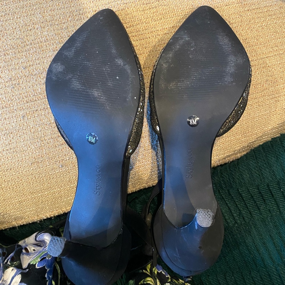 Style & Co Black and Gold Back Zip Heels - Picture 5 of 5